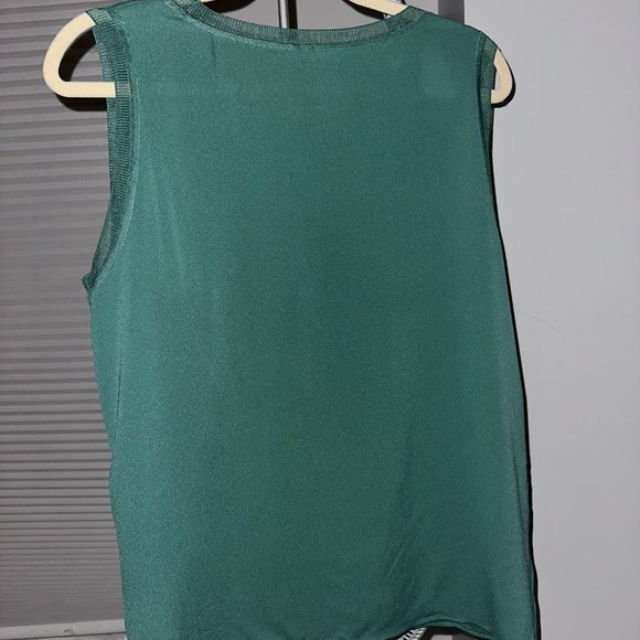 Green Silk Hugo Boss Blouse, size 6 - Picture 3 of 6